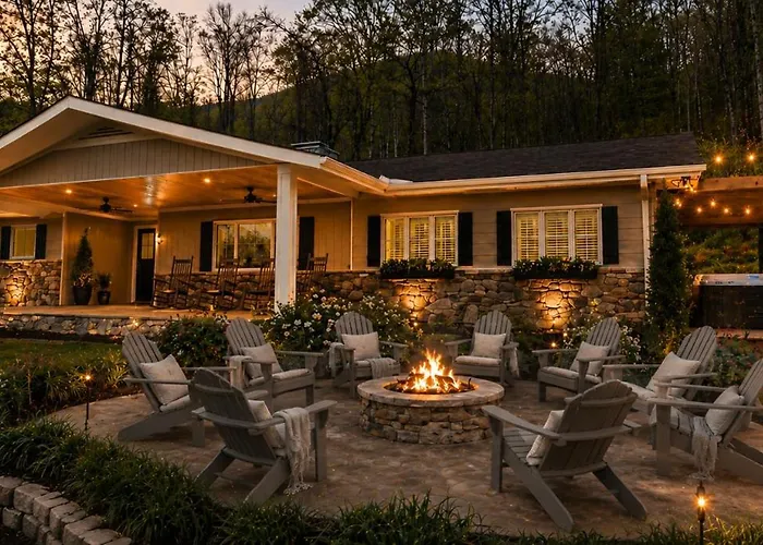 Private 12-Acre Retreat - Hot Tub, Pond & Creek