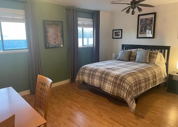 Bayside Inn