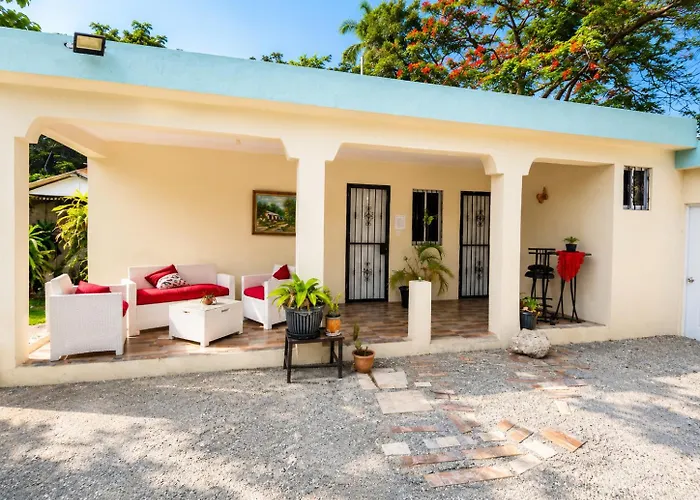 Bon Appetit Hotel & Restaurant Barahona