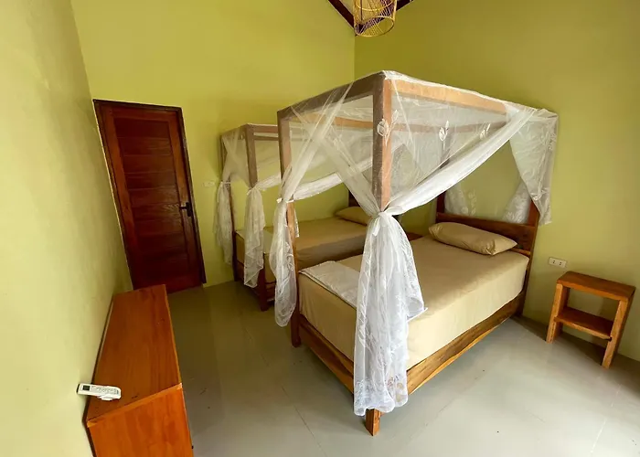 Gino'S Jungle Lodge - Restaurant & Jungle Trekking