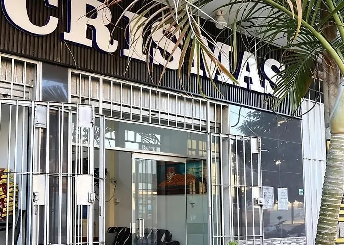 Crismas Hotel
