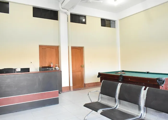 Nexus Hotel & Coworking
