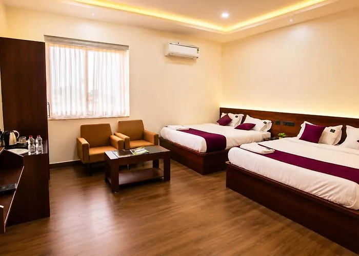Hotel Lavish Grand