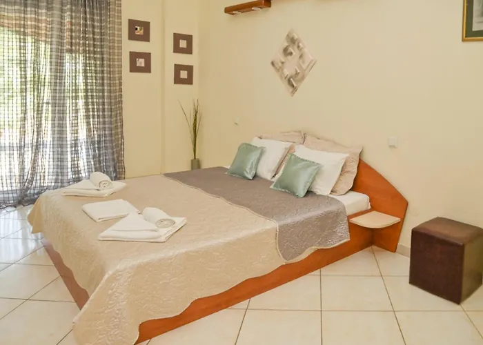 Koviou Holiday Village