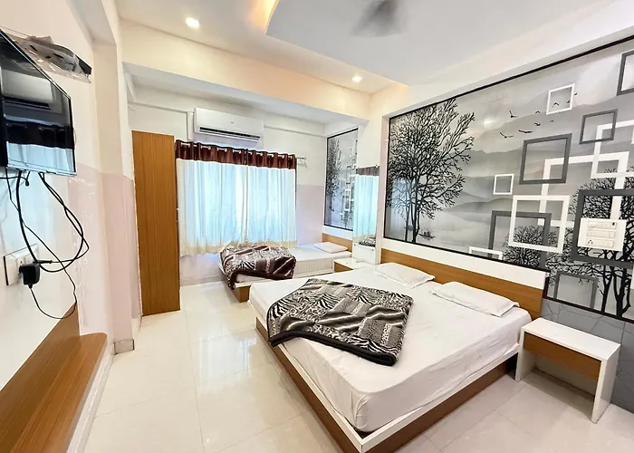 Hotel Kajal 966O9O1Oo6 Just 150Mtr From Shreenathji Temple By Sk