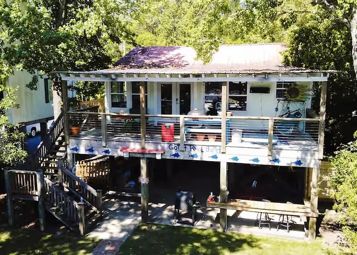 Got It Reel River House
