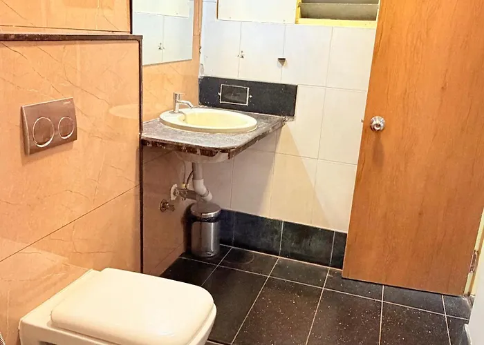 Golden Nights Rooms Kumaran Road - Near Railway Station Tirupur