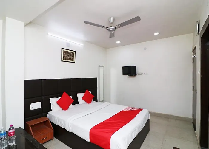 Oyo 41874 Laxmi Guest House