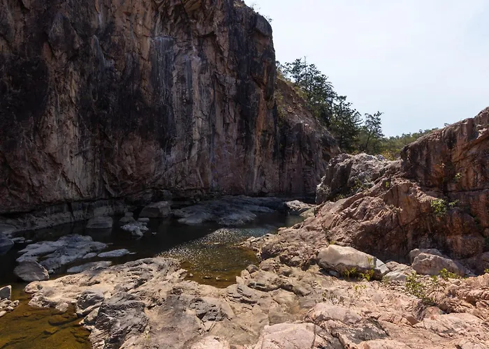 Hidden Valley Cabins & Tours