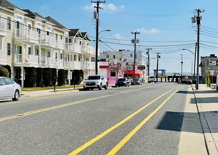 Gorgeous Oceanview On Wildwood New Jersey Shore Boardwalk