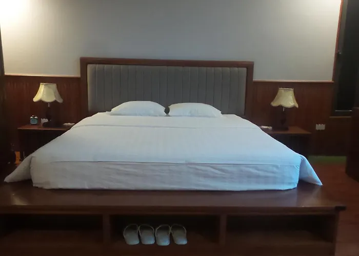 Sakura Building Hotel & Restaurand