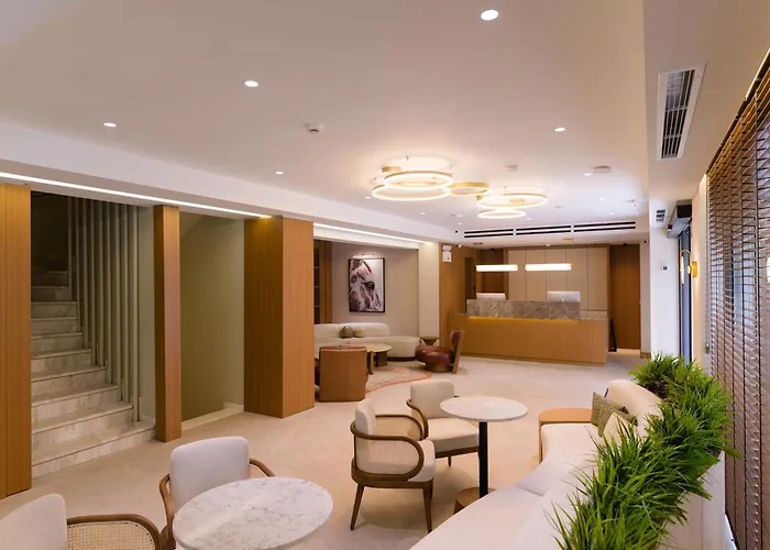 Hera Hotel