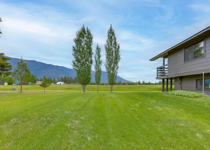 Private Mountain View Retreat Near Glacier