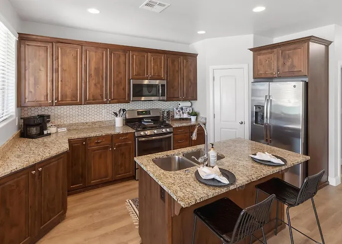 Family Friendly Poolside Home Zion+Sand Hollow