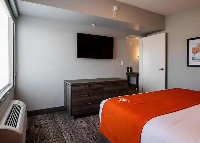 Amsterdam Inn & Suites, An Ascend Collection Hotel