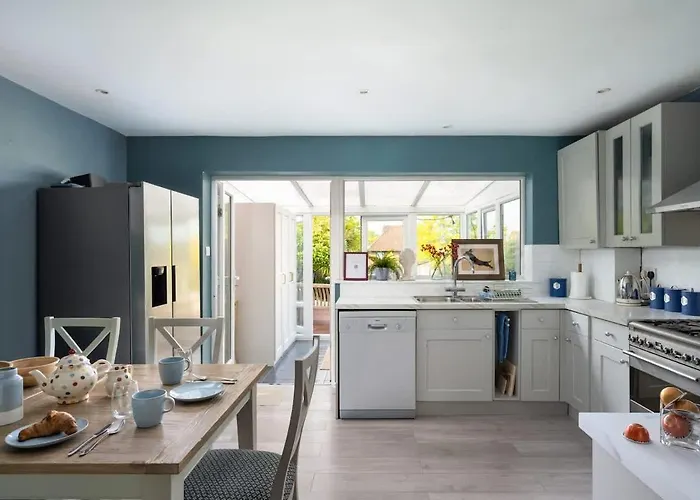 Beautiful Country Home, Garden And Ev Charging