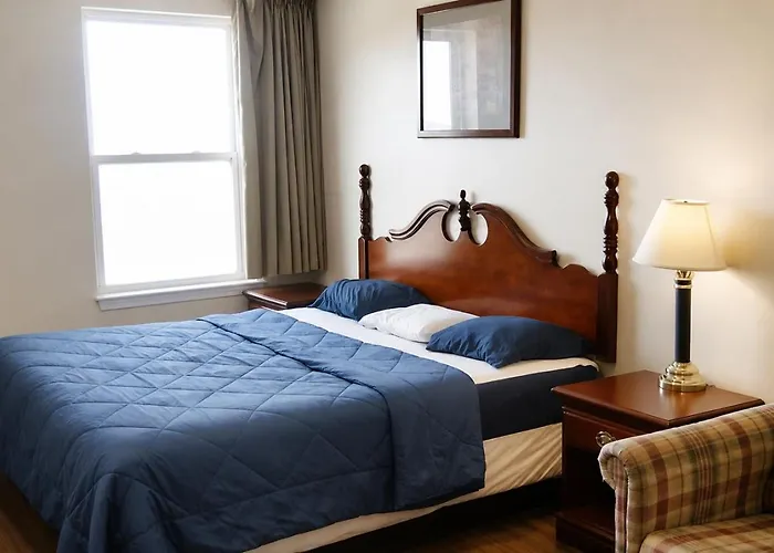 Tumbleweed Inn & Suites