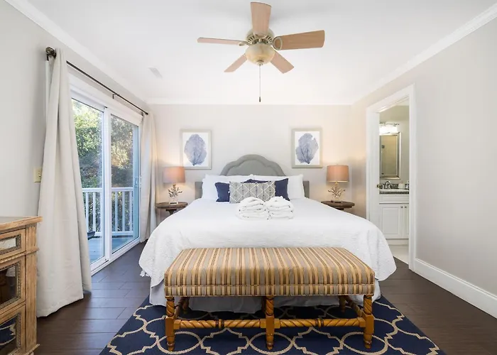 Palm Blvd 0904 - Here Comes The Sun