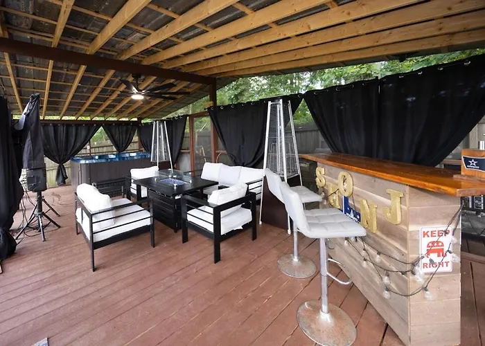 Relax, Retreat, And Unwind, In This Quiet Getaway!