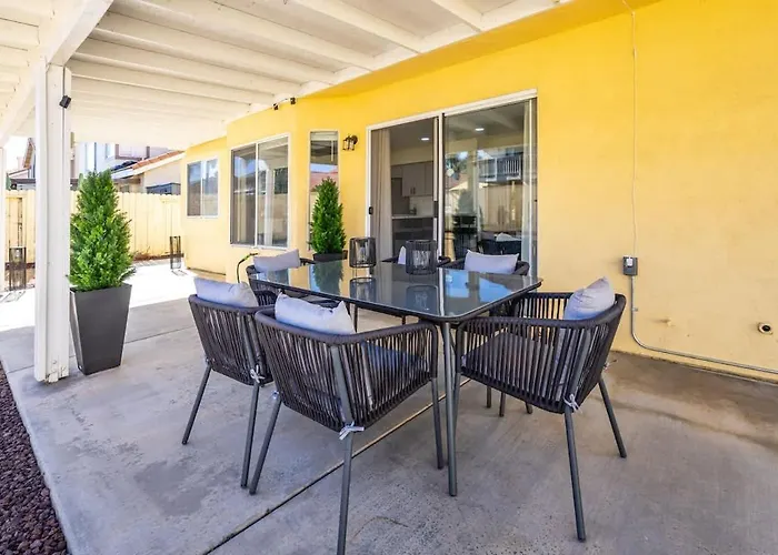 The Manor - Spacious 4Br Home In Moreno Valley