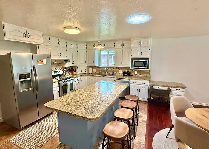 8-Br Luxury Home Near Little Cottonwood Canyon