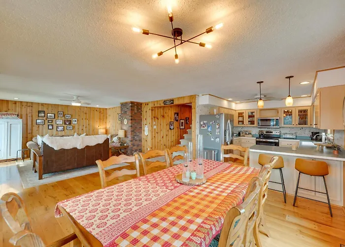 2 Stunning Lakefront Camps-Escape Explore Together