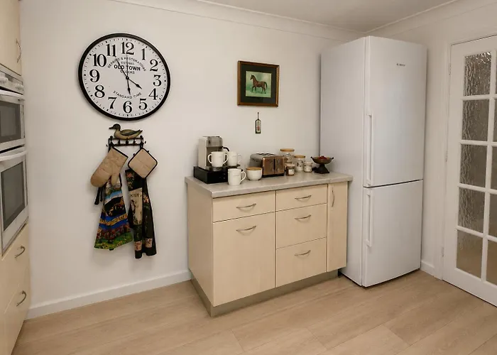 Two Ducks Cottage By Newfo Dot Rest