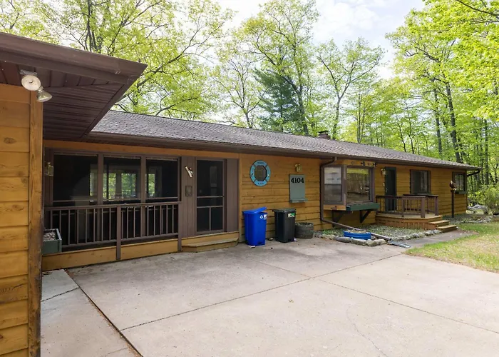 Lakefront Cabin With Game Room In Rhinelander