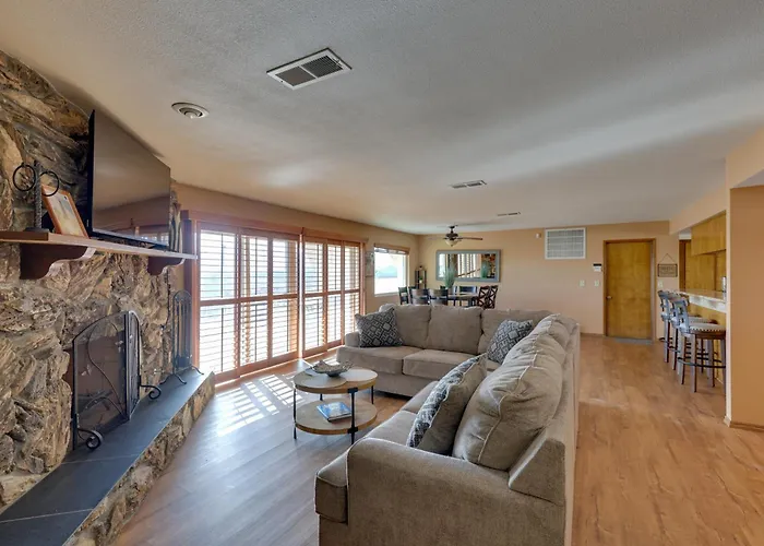 2 Mi To River, Lake Mohave And Laughlin Casinos