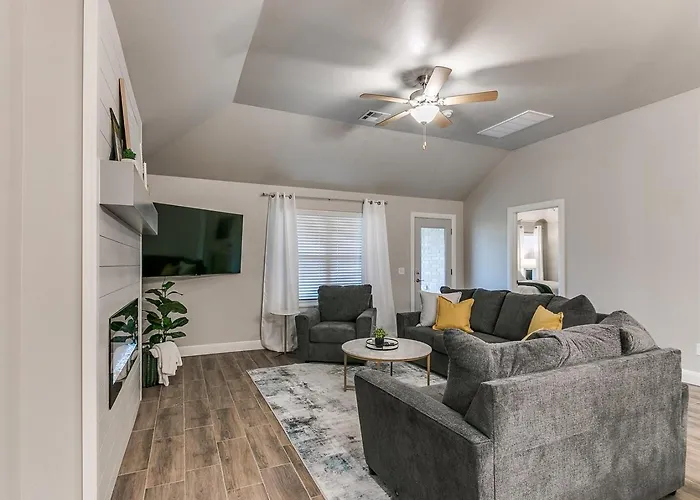 Your Yukon Haven New Home In Great Location!