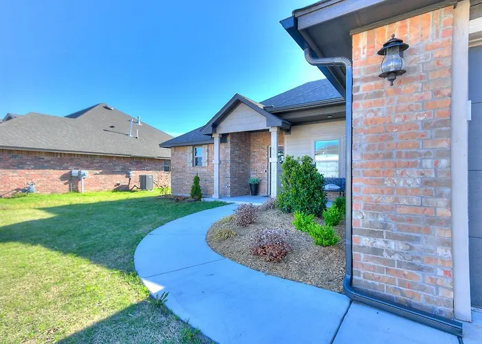 Excellent New Home In Wonderful Neighborhood