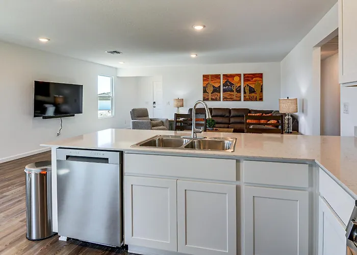 Wickenburg Golf Getaway W/ Patio & Yard!