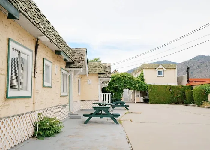 1 Bedroom Suite 6 At The Green Gables Resort