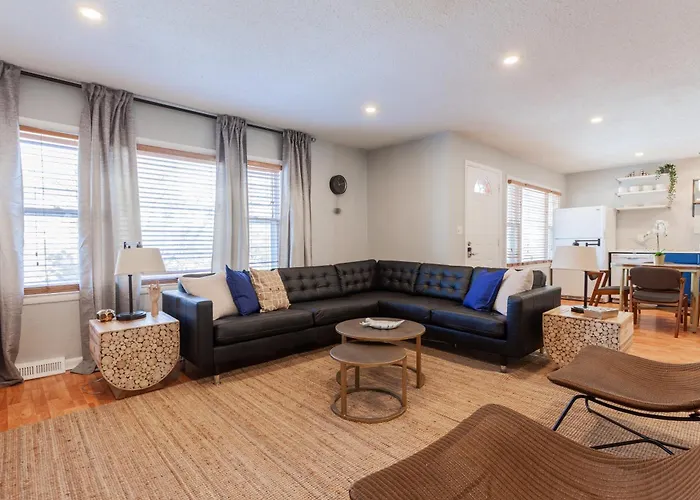 4 Bedroom Home Near Ku 71
