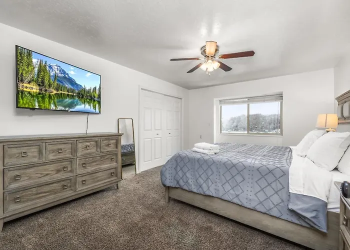 Private Indoor Pool And Ht - Sleeps 16 - Game Room