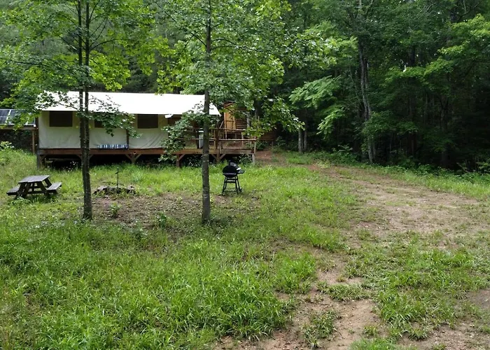 Secluded Off-Grid Glamping Tent On 180 Acres Near Ponds & Forest Trails, Lenoir, Nc