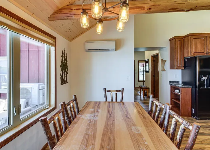 Leech Lake South Shore - Private, Sleeps 8 Adults