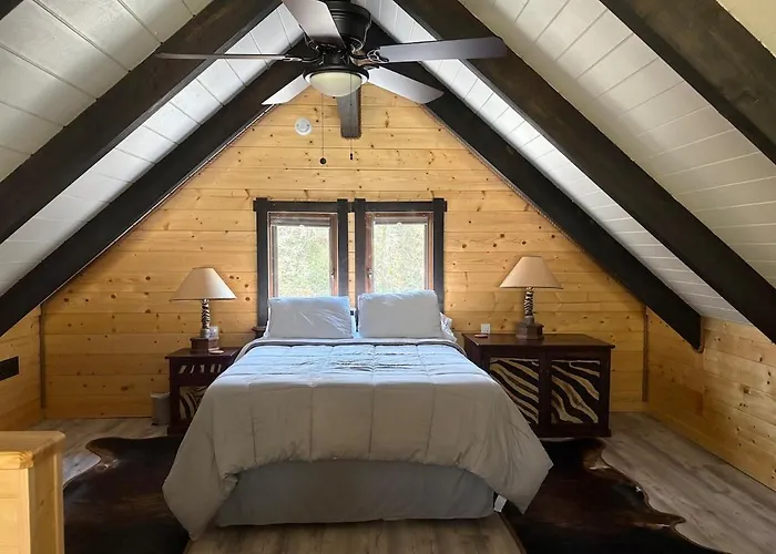 Treetops Cottage In Lake Lure