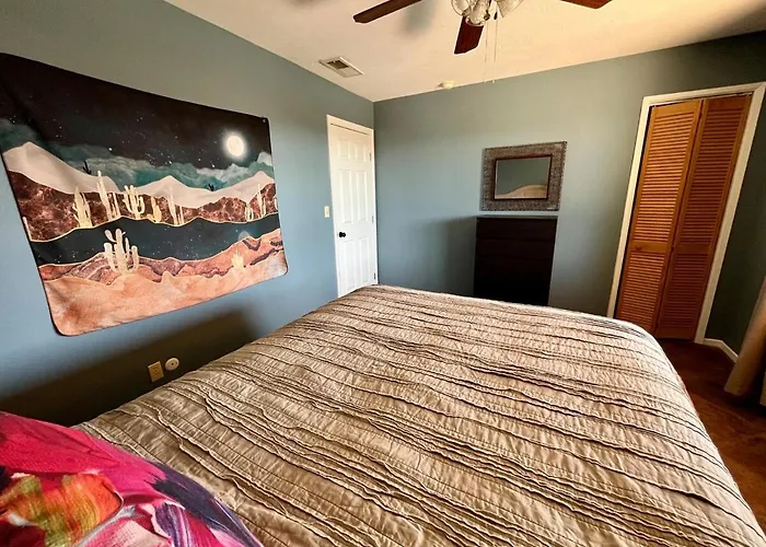 Mountain View Desert Retreat