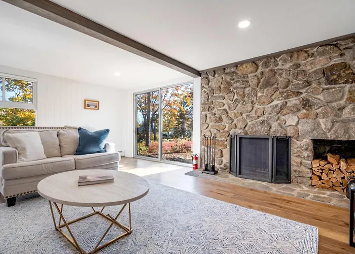 Ocean Avenue Retreat 4Bdr