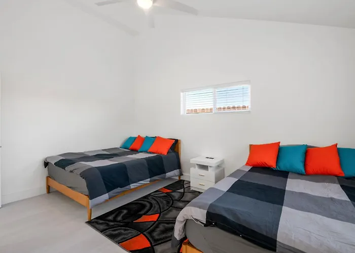Luxury New Build Bright 2Br 2Ba Large Backyard