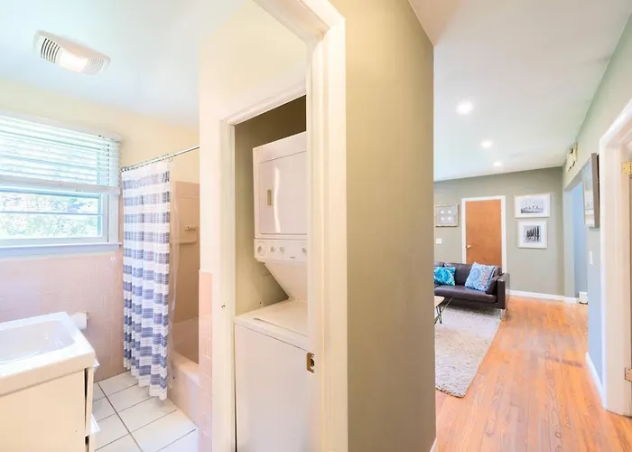 Amazing Narragansett Beach House !