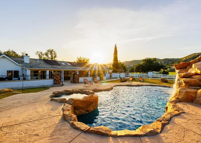 20% Off May Wkdays Perfect For Families Pool Spa