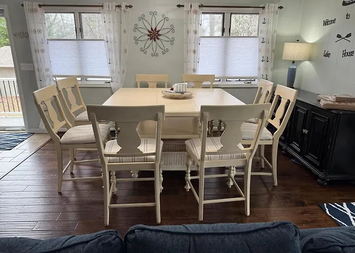 Just Breathe-Lakefront-Private Dock-3Br-Pets Yes