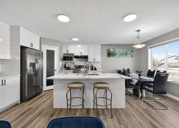 Luxury Urban Oasis In Prime Location