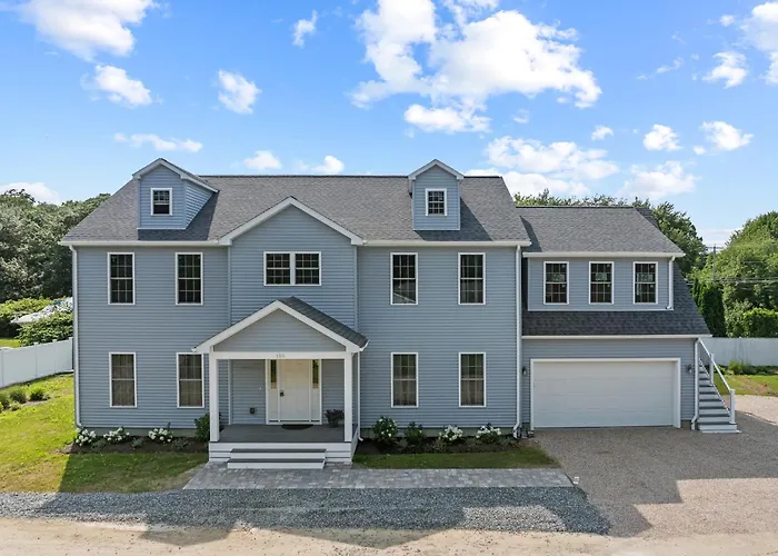Brand New Luxury Beach House In Narragansett !