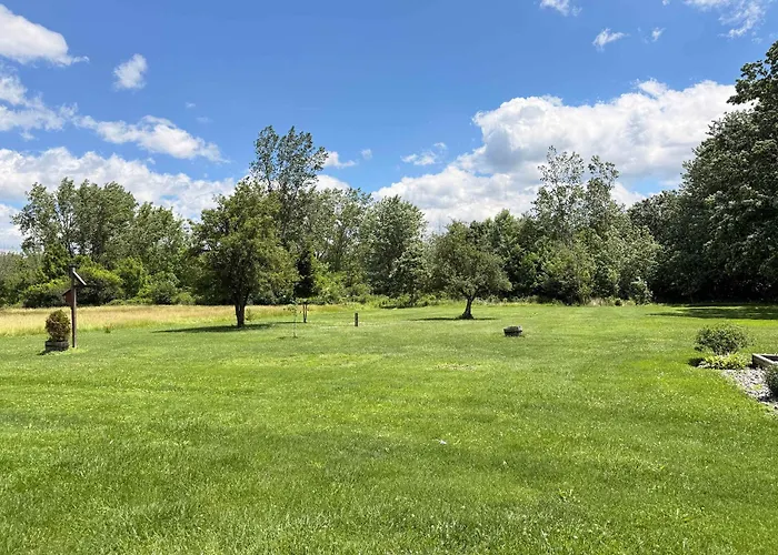 Family Friendly Getaway With Fire Pit & Swing Set