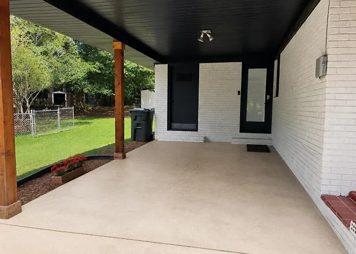 Modern 3Br Retreat Near Atl Airport Quiet Neighborhood Sleeps 6