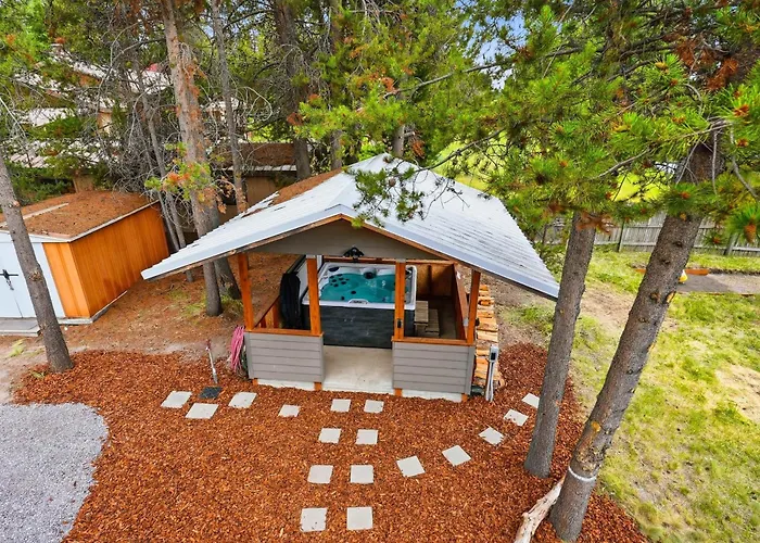 Big Sunsets On Little Deschutes-Modern Riverfront