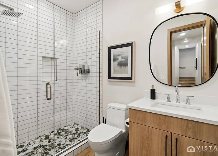 Luxury Ski In And Ski Out Condo With Private Hot Tub And Sauna